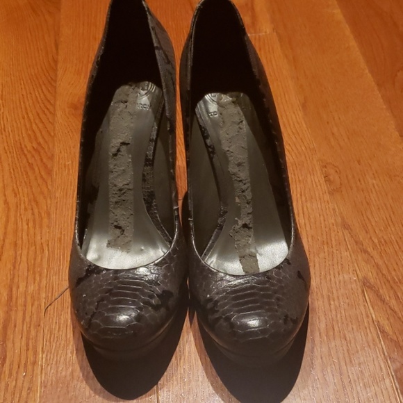 Tory Burch Snakeskin Jude Pump - Picture 3 of 8